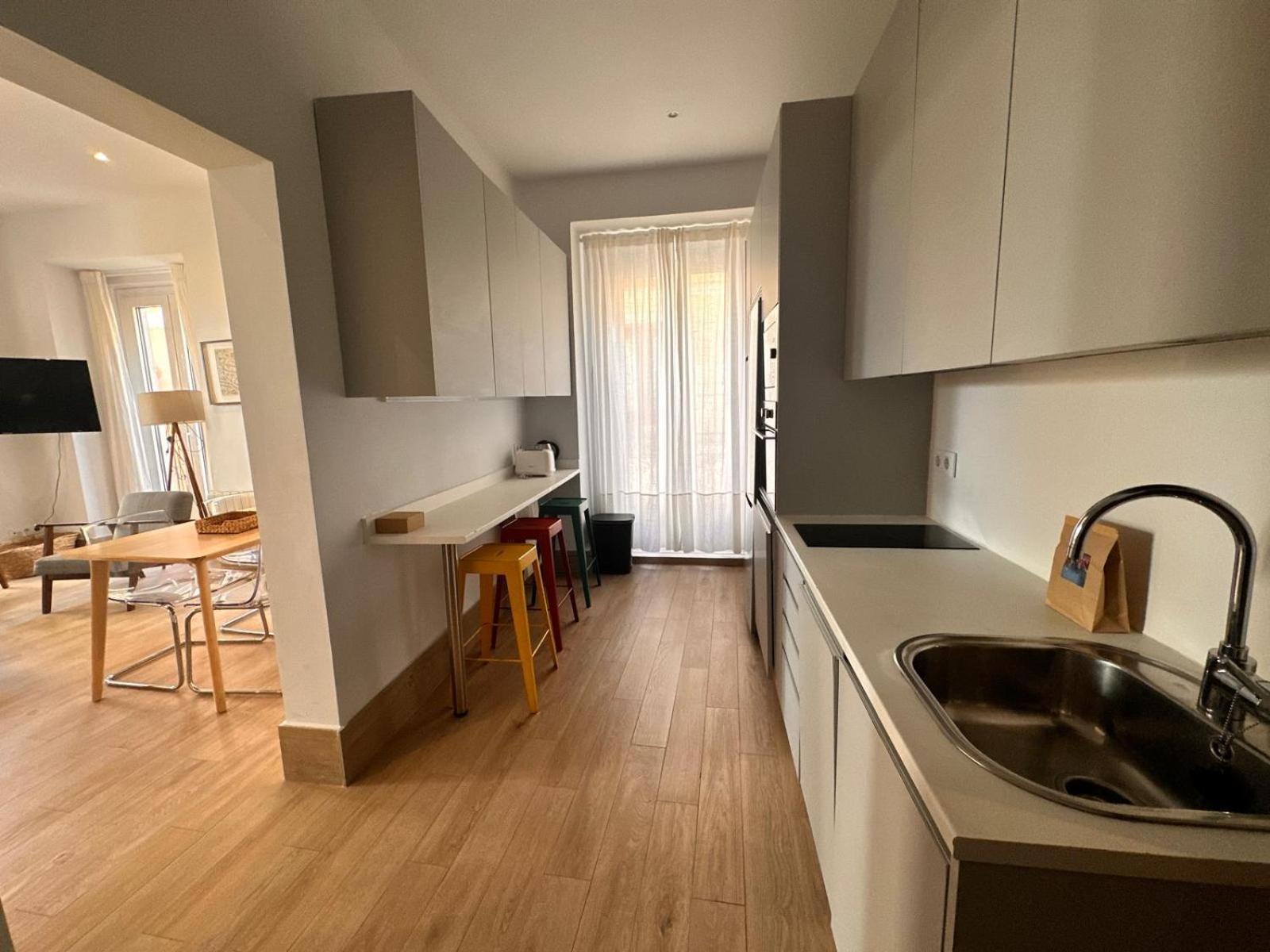 Amazing 3Bd 3Bth With 9 Balconies By Madrid4You Apartments Экстерьер фото