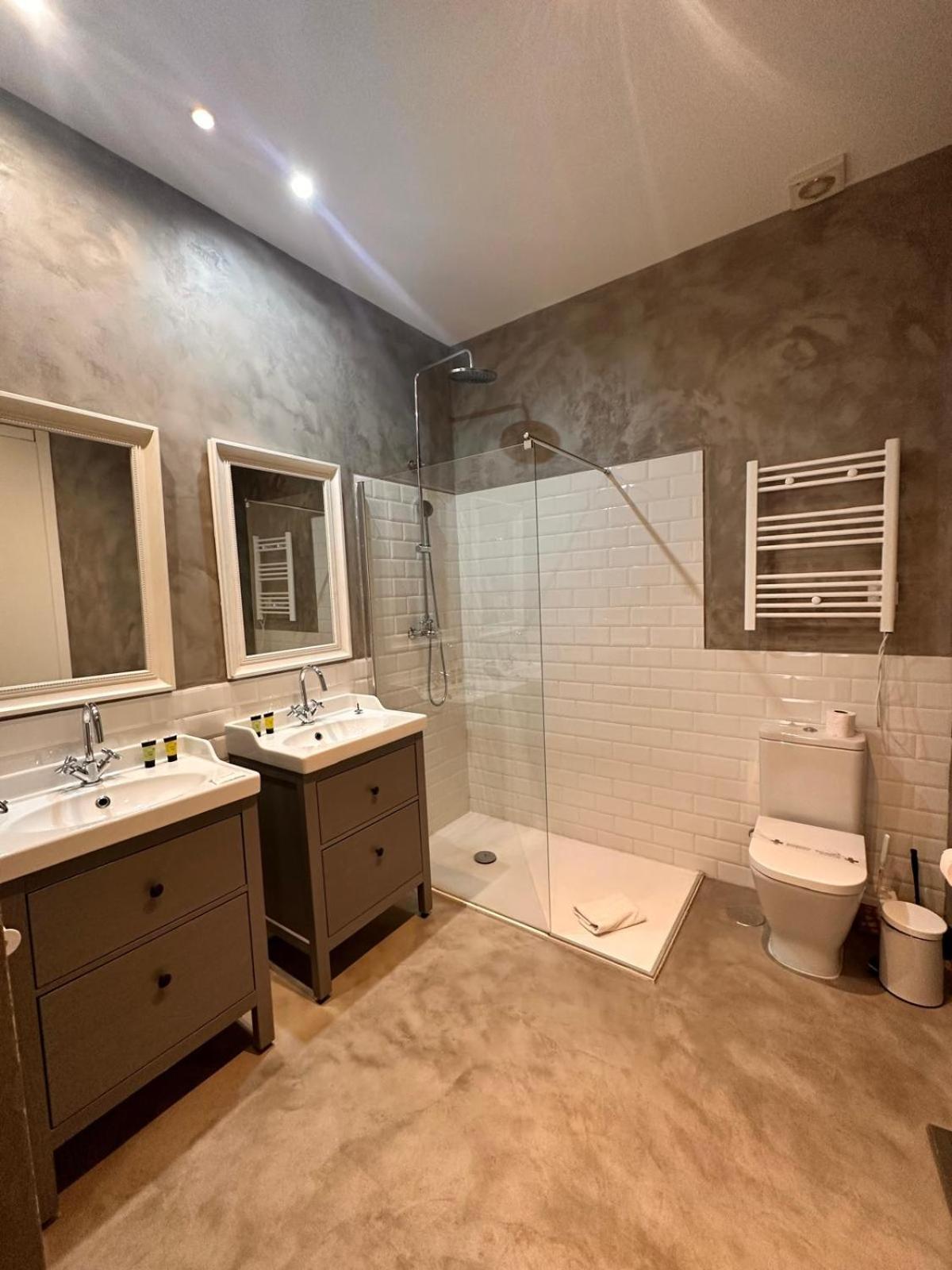 Amazing 3Bd 3Bth With 9 Balconies By Madrid4You Apartments Экстерьер фото